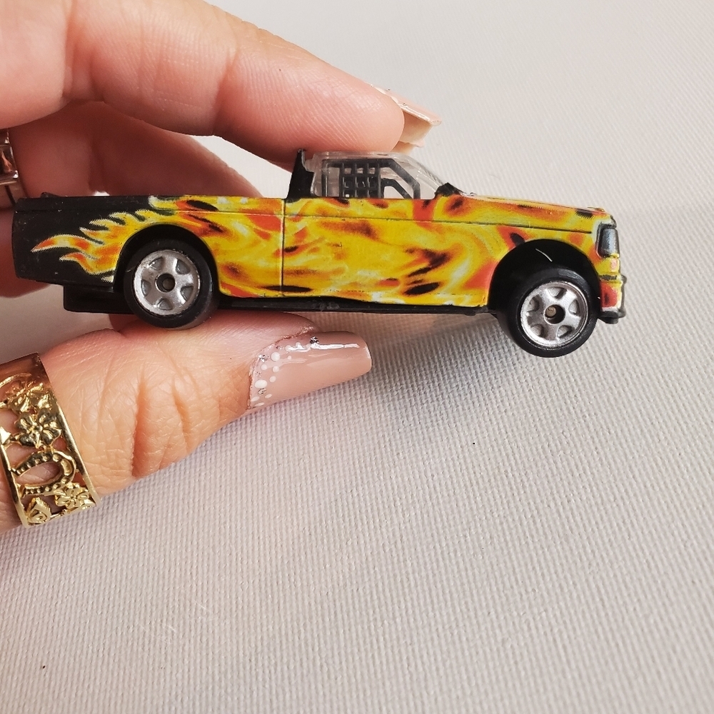 Vintage Golden Wheel Doe Cast Truck - Picture 6 of 7